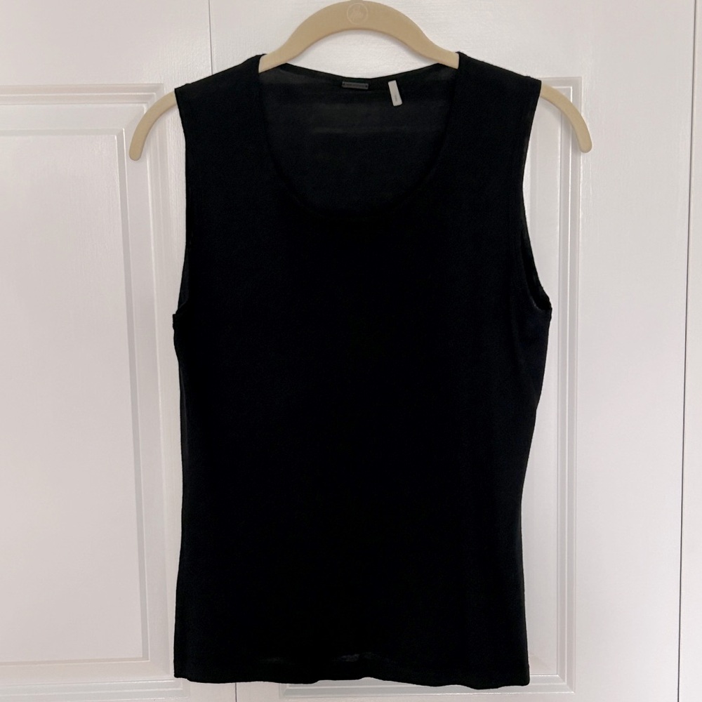 Elie Tahari 100% Merino Wool Black Scoop Neck Sleeveless Sweater/Shell Sleek